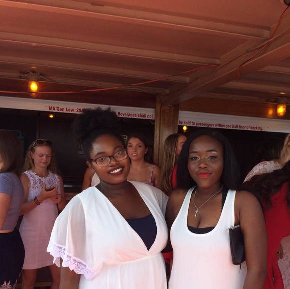 Meet your Posher, Lauryn - Picture 1 of 1